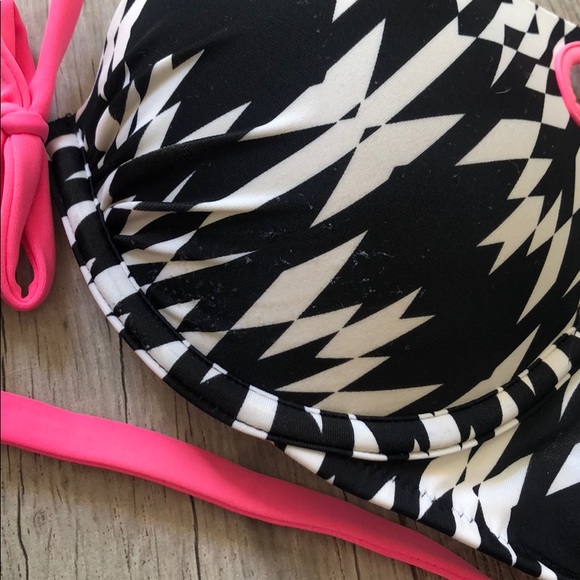 Lot of Victoria’s Secret bikinis 34C push up - Picture 12 of 12